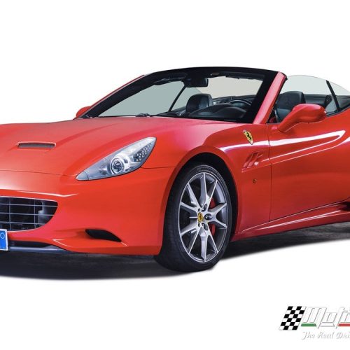 Ferrari California modelo clásico aspirado