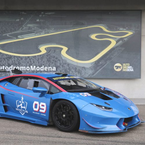 Prueba de conducción en circuito del Lamborghini Hurácan Super Trofeo