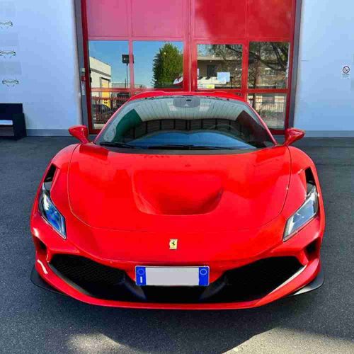 Prueba de conducción Ferrari Lamborghini 19 Test drive Ferrari F8 Maranello front